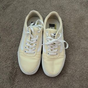 VANS yellow comfort fit